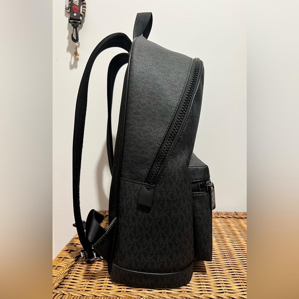 Michael Kors Men’s 16” backpack - Picture 2 of 6